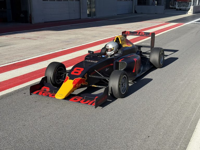 Red Bull Ring Fahrerlebnis im Test: Formel 4, freie Fahrt und ehrliche Eindrücke